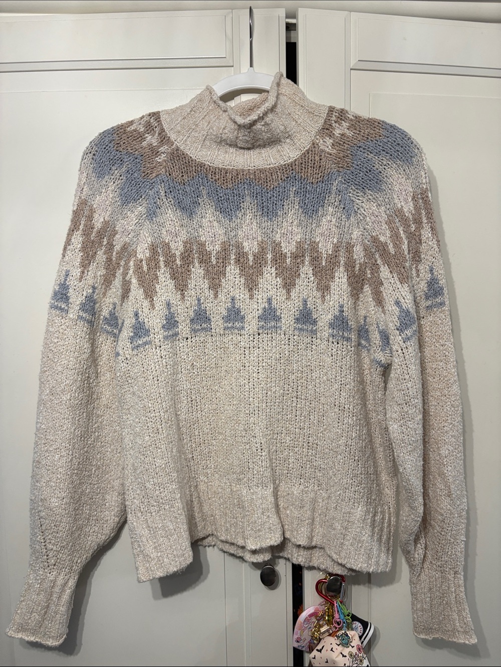 American Eagle Outfitters Cream Turtleneck Sweater with Blue & Brown Fair Isle